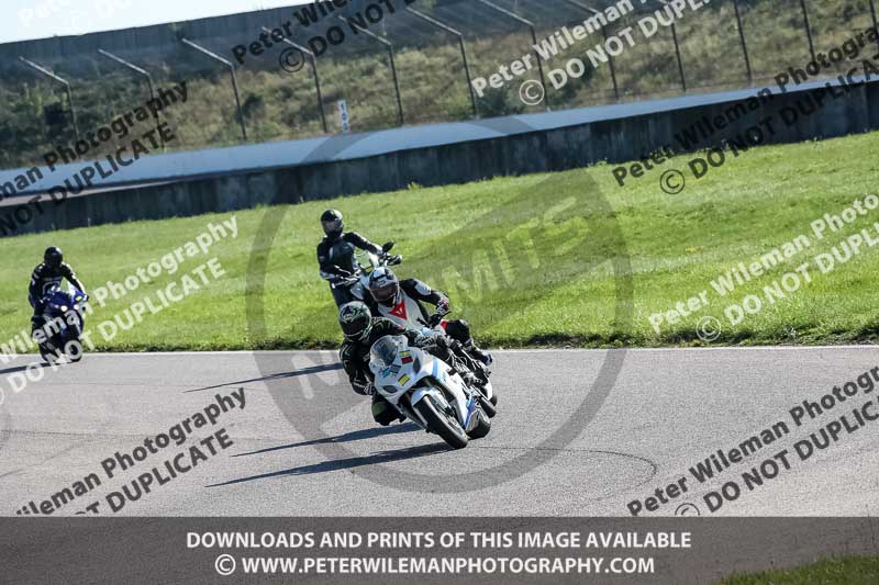 Rockingham no limits trackday;enduro digital images;event digital images;eventdigitalimages;no limits trackdays;peter wileman photography;racing digital images;rockingham raceway northamptonshire;rockingham trackday photographs;trackday digital images;trackday photos